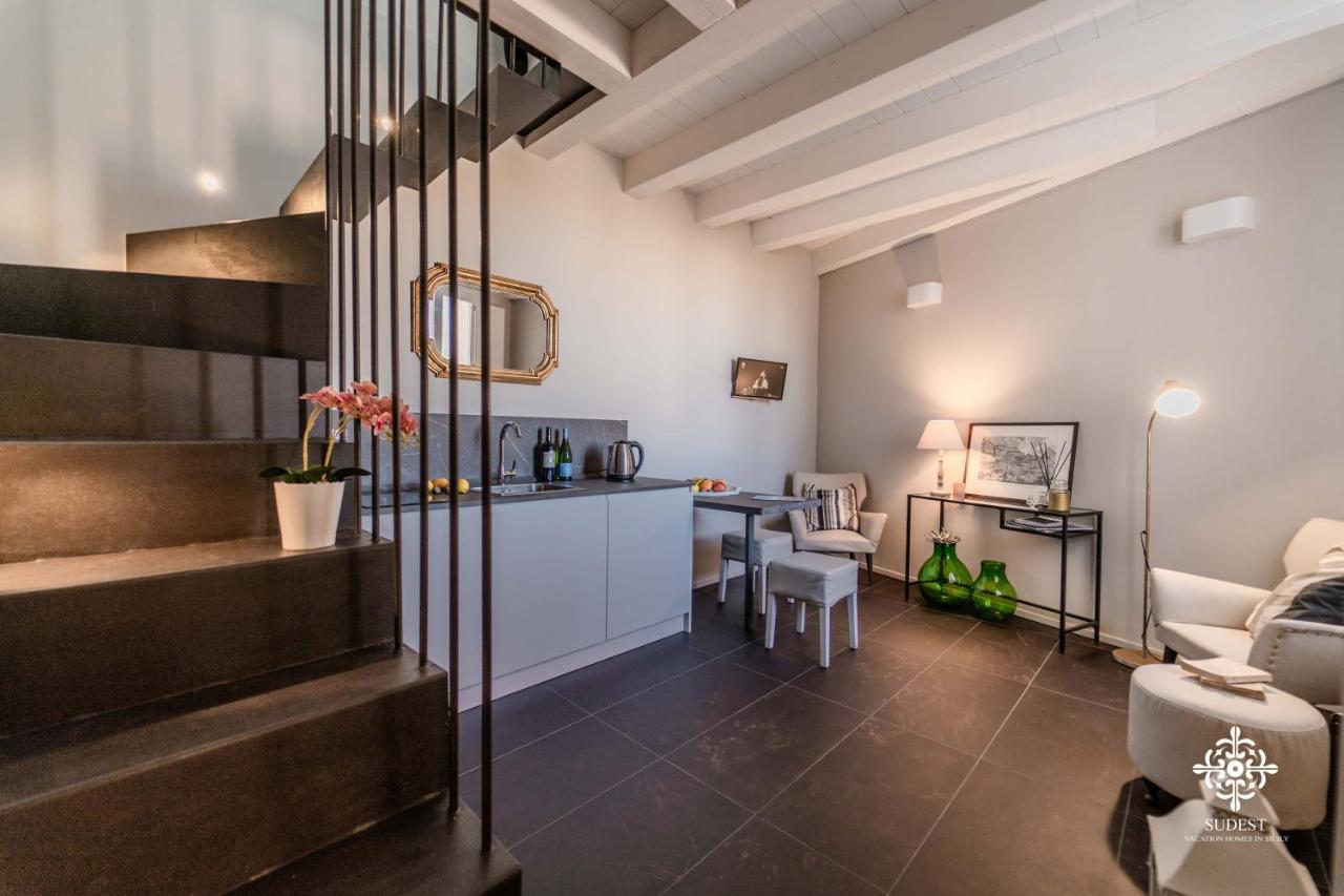 Ortigia Charming Suite Syracuse Buitenkant foto