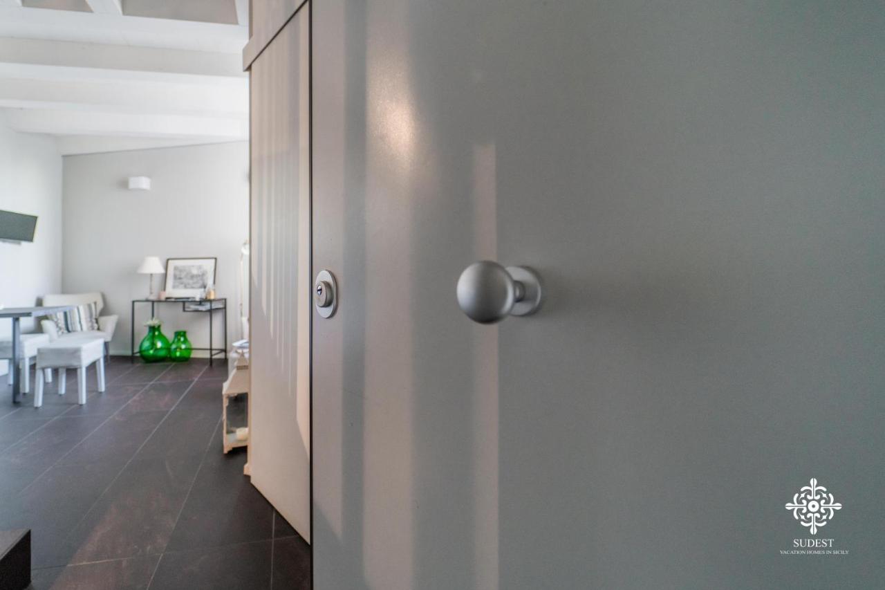 Ortigia Charming Suite Syracuse Buitenkant foto