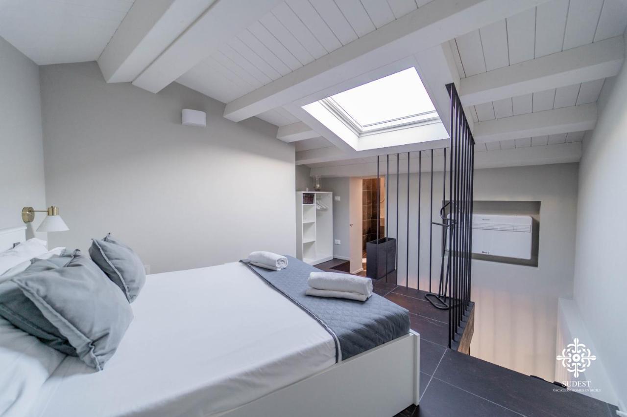 Ortigia Charming Suite Syracuse Buitenkant foto
