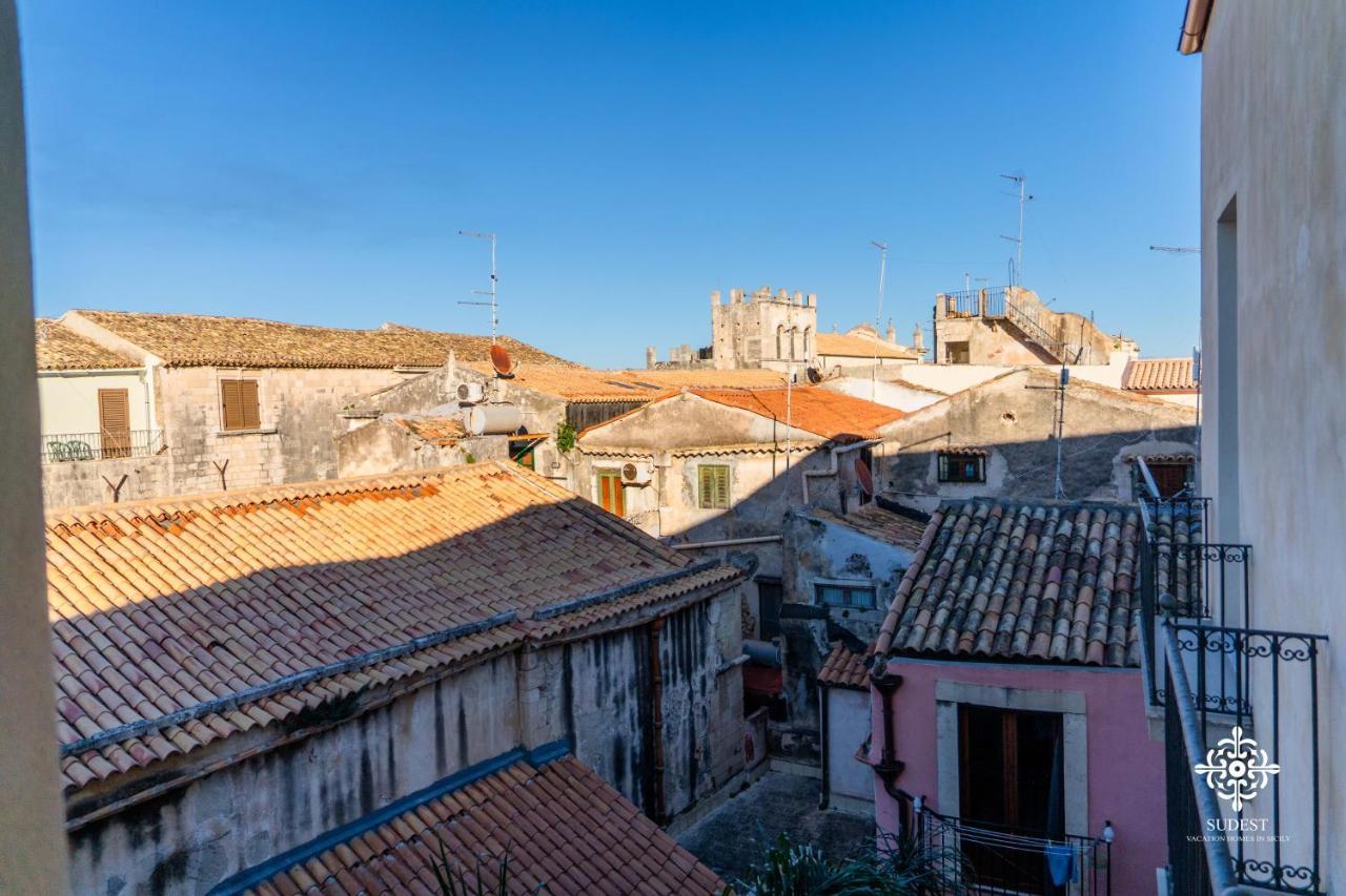 Ortigia Charming Suite Syracuse Buitenkant foto